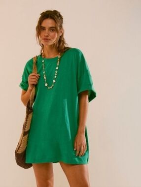 FREE PEOPLE BEACH EXTREME TEE MINI. SZ LG